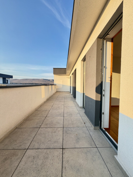 Apartament cu terasă  in zona Eroilor , 2 camere 