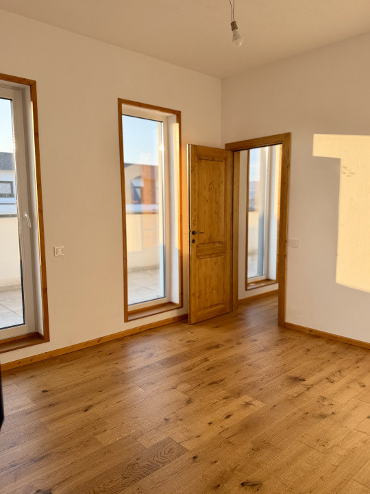 Apartament cu terasă  in zona Eroilor , 2 camere 