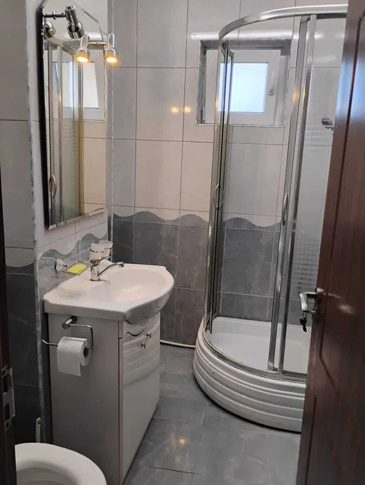 Apartament cu 2 camere, 50mp, zona Iulius Mall