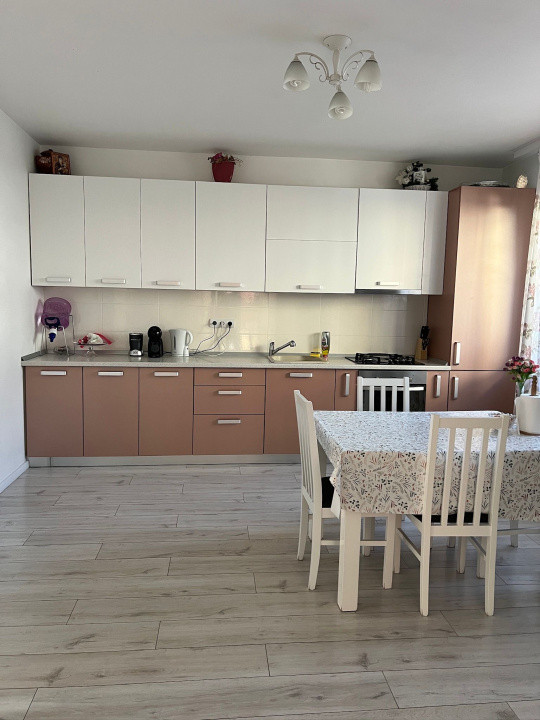 Duplex modern in zona Terra , 120 mp util cu grădină amenajată 