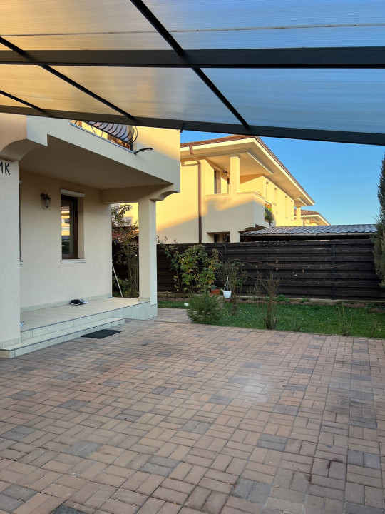 Duplex modern in zona Terra , 120 mp util cu grădină amenajată 