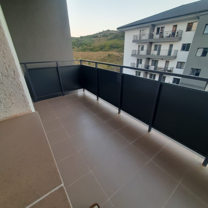 Apartament de 37 mp, 8 mp balcon, Zona Sesul de Sus