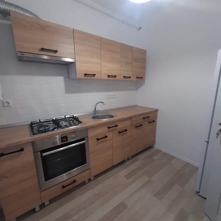 Apartament de 37 mp, 8 mp balcon, zona Sesul de Sus
