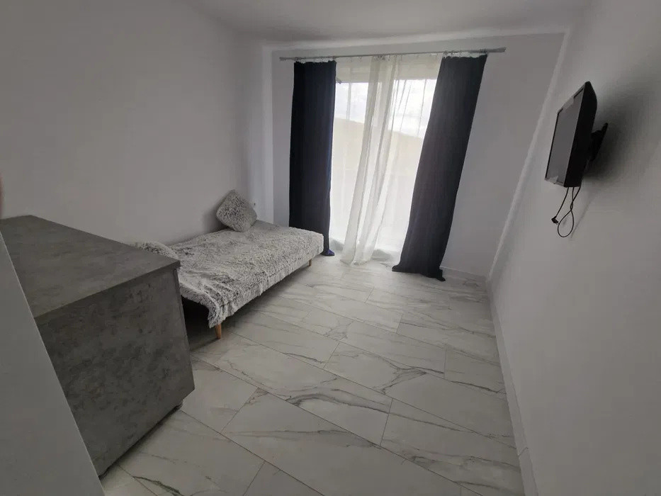 Apartament cu 3 camere,92mp,2parcarri,2terase, Zona Chinteni