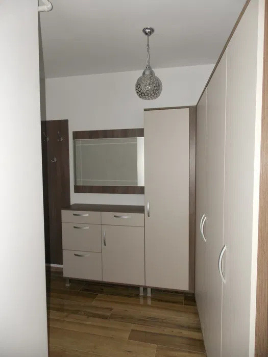 Apartament modern, cu 2 camere, zona Centrala
