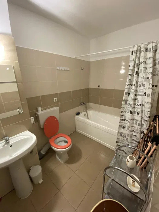 Apartament cu 3 camere, in zona Iris