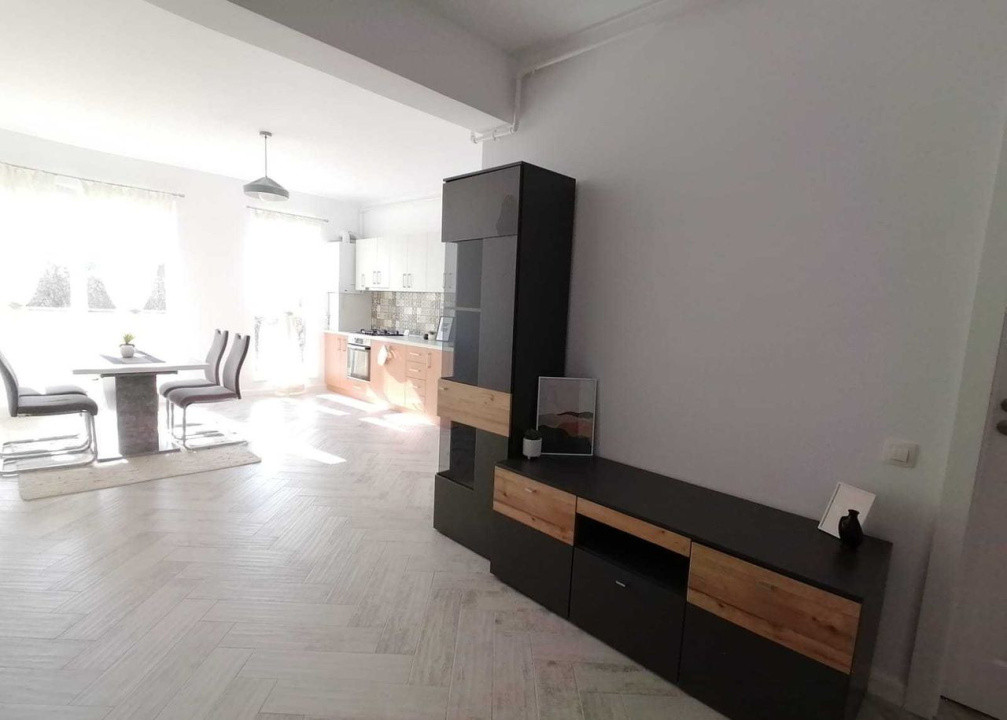 Apartament 3 camere, 65 mp, etaj intemediar, bloc nou, parcare subterana, Centru