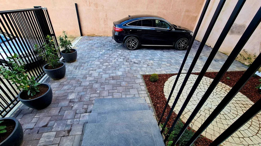 Apartament de LUX, 3 camere ,110 mp , Zona VIVO