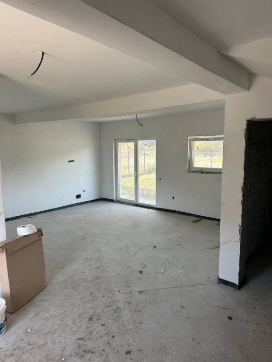 Casa individuala, 109 MP utili, 400 MP teren, garaj, Luna de Sus