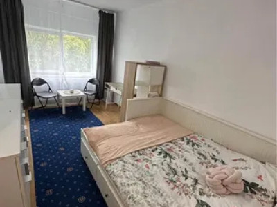 Garsoniera renovata, 21 mp, centrala proprie, zona Gruia