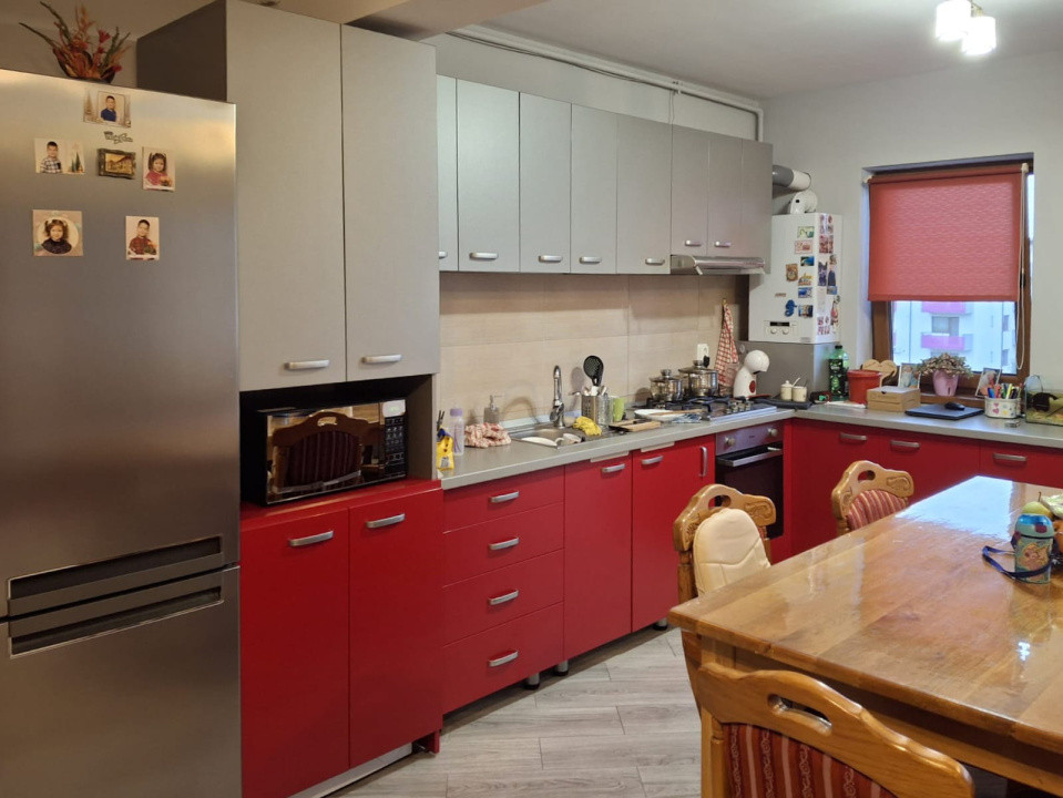 Apartament 3 camere,66mp/ Etaj intermediar/Subcetate/zona Parc Poligon