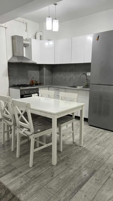 Apartament cu 2 camere, 45 mp, terasa, zona Sub Cetate
