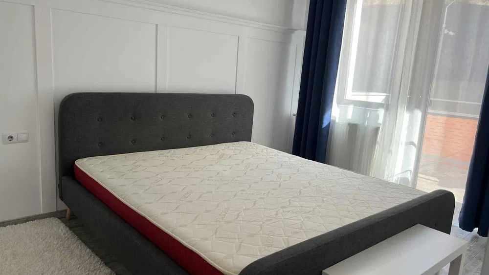Apartament cu 2 camere, 45 mp, terasa, zona Sub Cetate