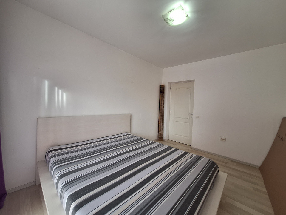 Apartament cu 3 camere, 61 mp, 2 balcoane, zona Porii