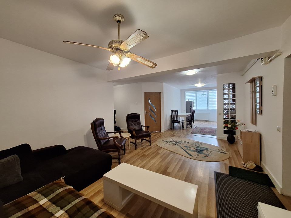 Apartament cu 2 camere, 67 mp, zona Florilor