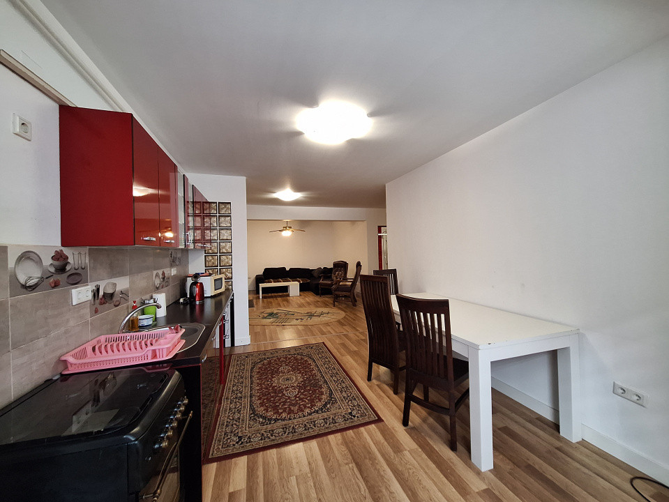 Apartament cu 2 camere, 67 mp, zona Florilor