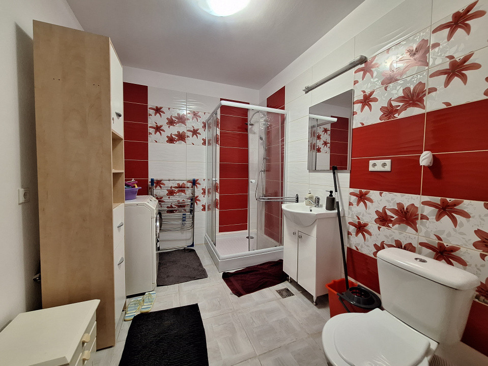 Apartament cu 2 camere, 67 mp, zona Florilor