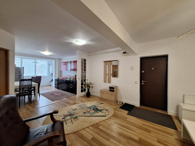 Apartament cu 2 camere, 67 mp, zona Florilor