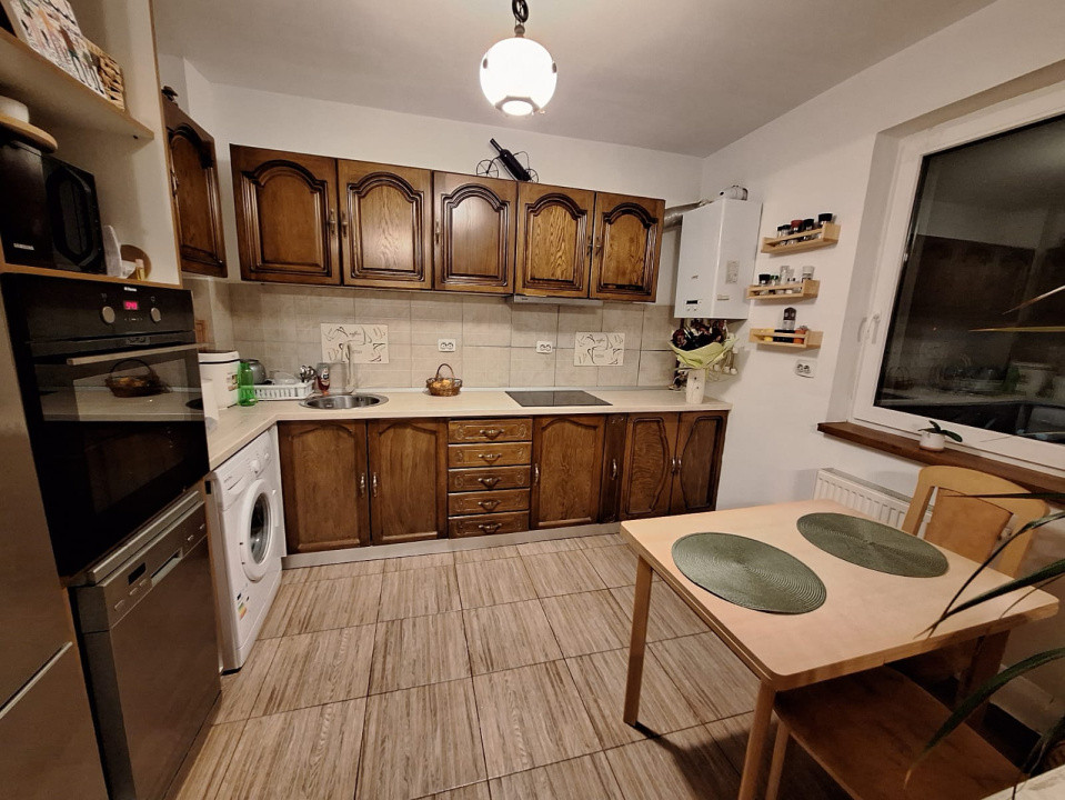 Apartament cu 3 camere, 67 mp, gradina, parcare, zona Tineretului