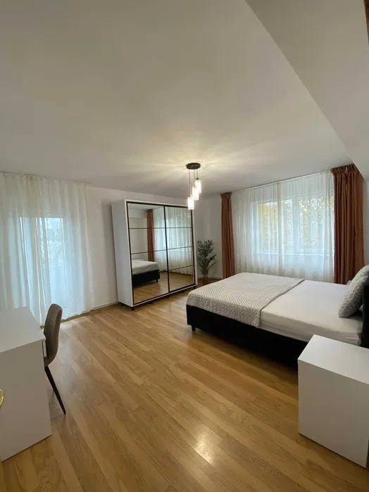 Apartament cu 2 camere, 60 mp, zona Calea Turzii