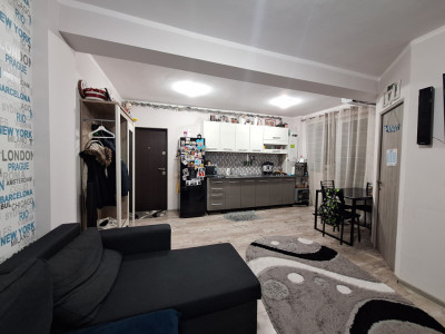 Apartament cu 3 camere, 43 mp, balcon, zona LIDL