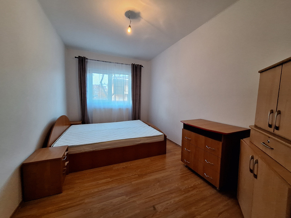 Apartament cu 2 camere, 56 mp, balcon, zona Cetatii