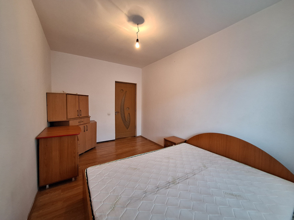 Apartament cu 2 camere, 56 mp, balcon, zona Cetatii