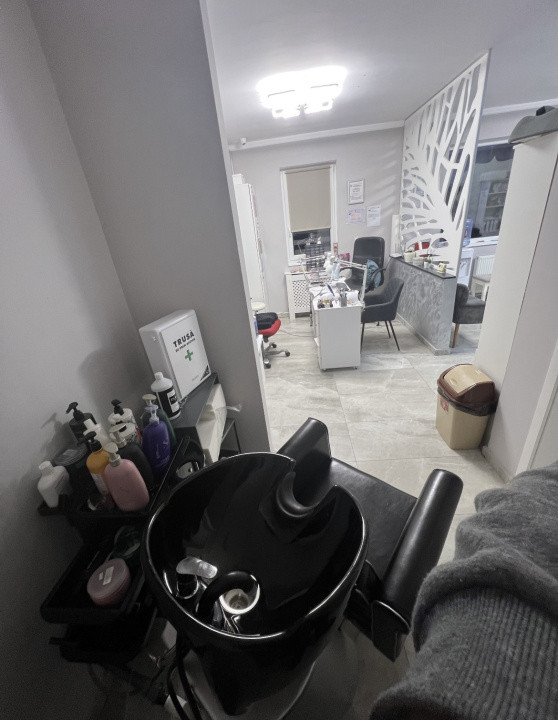 Spațiu comercial de vânzare/ salon de înfrumusețare la cheie, gata de preluare 