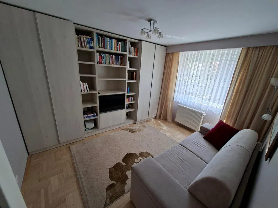 Apartament cu 3 camere, 84 mp, zona Buna Ziua