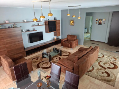 Apartament cu 3 camere, 84 mp, zona Buna Ziua