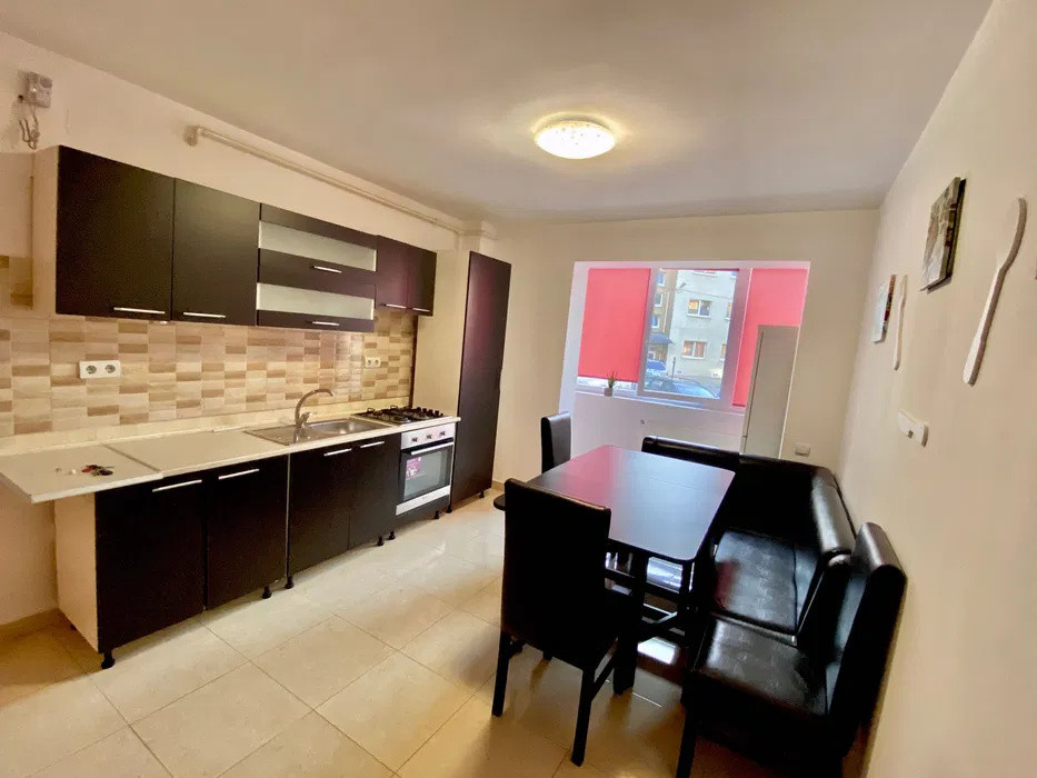 Apartament cu 2 camere, 58 mp,  zona Florilor