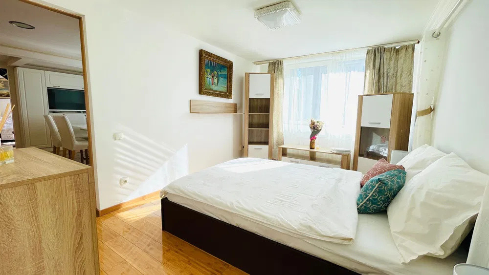 Apartament cu 3 camere,105mp,parcare, zona Iris