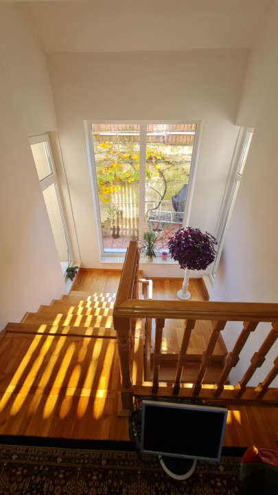 Casa 5 camere zona UMF