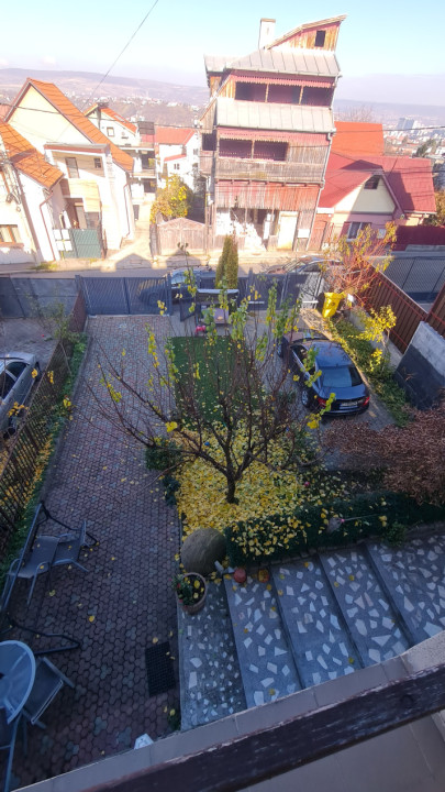 Casa 5 camere zona UMF