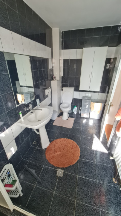 Casa 5 camere zona UMF