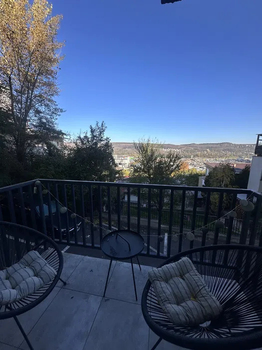 Apartament cu 2 camere, 56 mp, balcon, zona Razoare