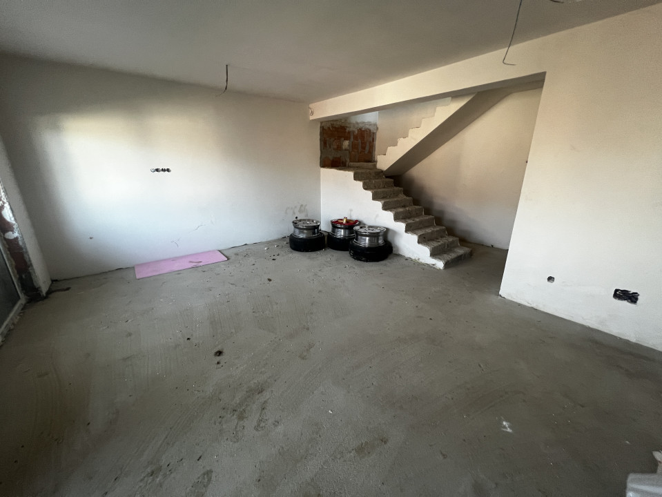 Casa tip Duplex panoramic, 4 camere, 110 mp, teren 225 mp,zona Fagului