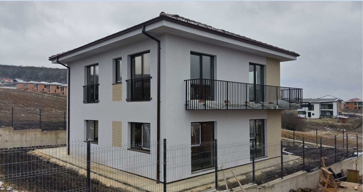 Casa individuala 4 camere, teren 511mp - CF disponibil / Chinteni