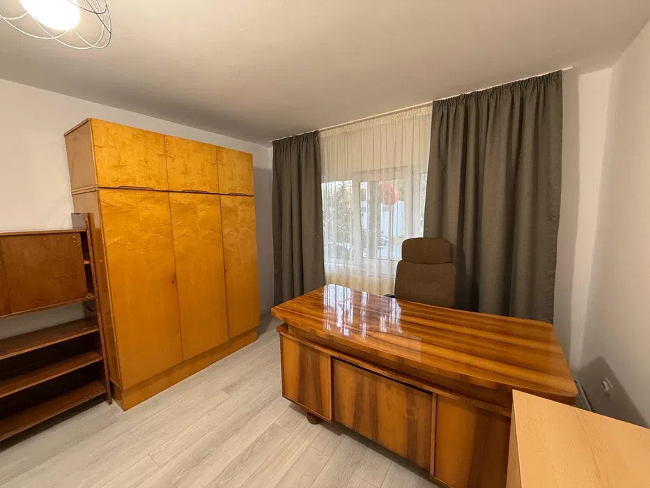 Apartament cu 3 camere, 65 mp, zona Zorilor