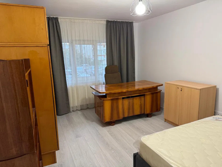 Apartament cu 3 camere, 65 mp, zona Zorilor