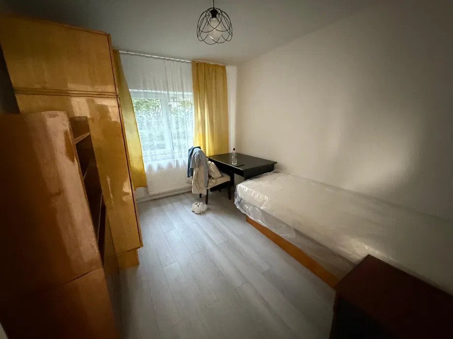 Apartament cu 3 camere, 65 mp, zona Zorilor