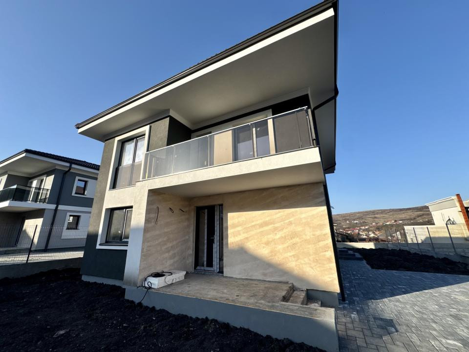 Casa individuala, 120 mp, 500 mp teren, CF disponibil, Chinteni