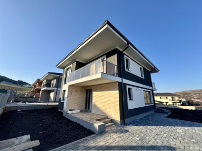 Casa individuala, 120 mp, 500 mp teren, CF disponibil, Chinteni