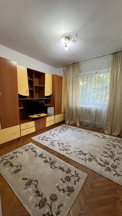 Apartament cu 2 camere decomandate de 39mp, cu garaj propriu in Manastur