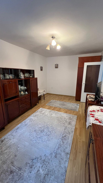 Apartament cu 2 camere decomandate de 39mp, cu garaj propriu in Manastur