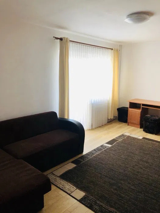 Apartament cu 2 camere,50mp,parcare, zona Intre Lacuri