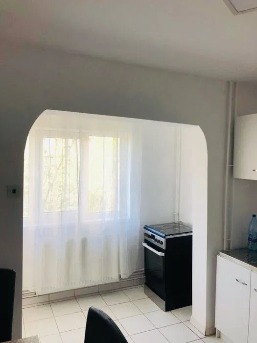 Apartament cu 2 camere,50mp,parcare, zona Intre Lacuri