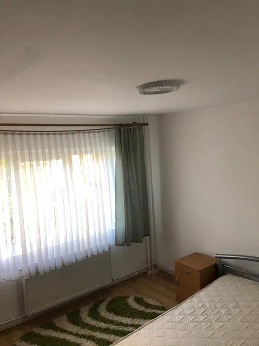 Apartament cu 2 camere,50mp,parcare, zona Intre Lacuri