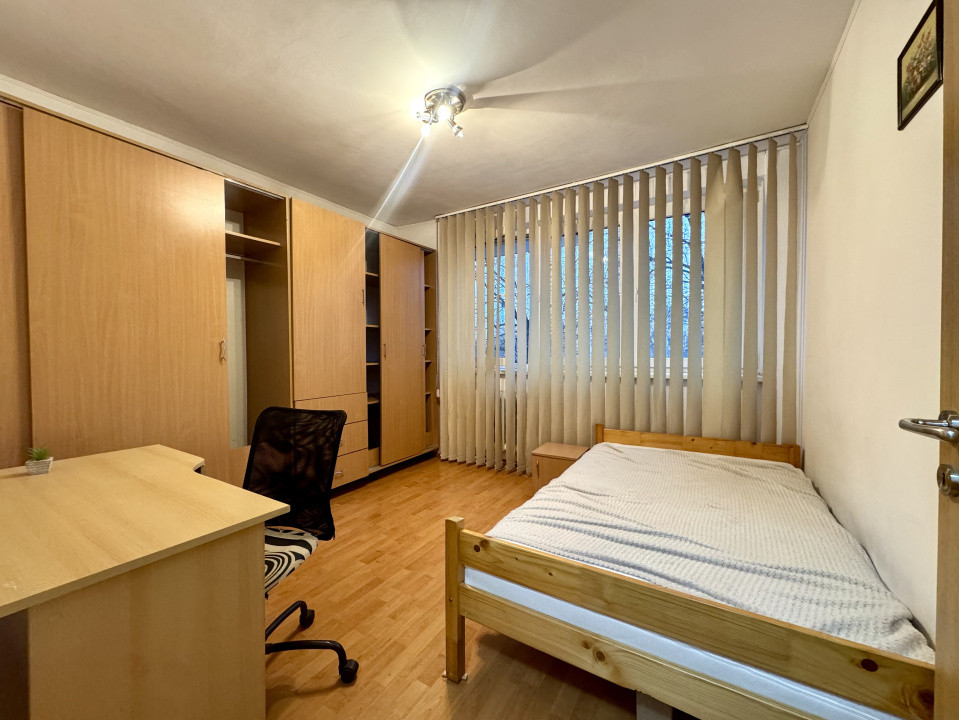 Apartament 2 camere, 45 mp, etaj 2, parcare, zona Liceului Onisifor Ghibu