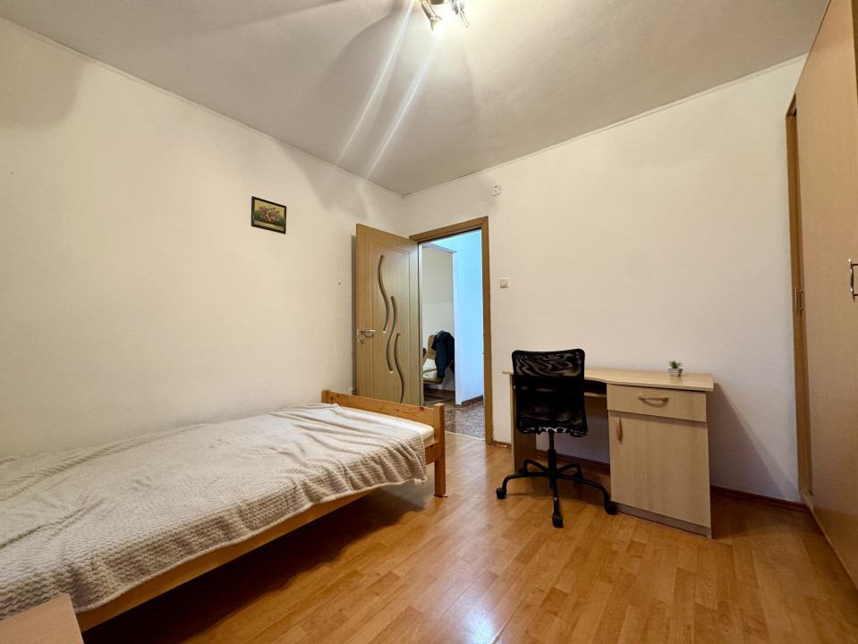 Apartament 2 camere, 45 mp, etaj 2, parcare, zona Liceului Onisifor Ghibu